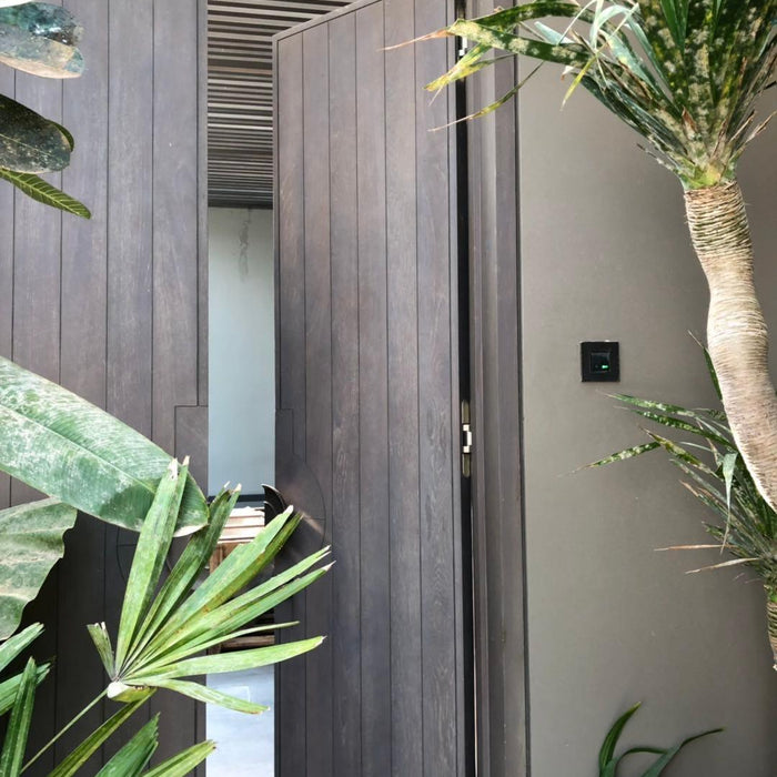 The Sea Breeze That Cost $1.5M Due to Rusty Hing - Waterson Multi-function Closer Hinge