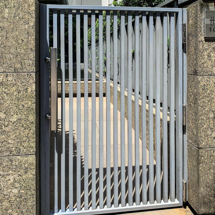 Material Matters! Gate Hinges: Plastic -vs- Stainless Steel - Waterson Multi-function Closer Hinge